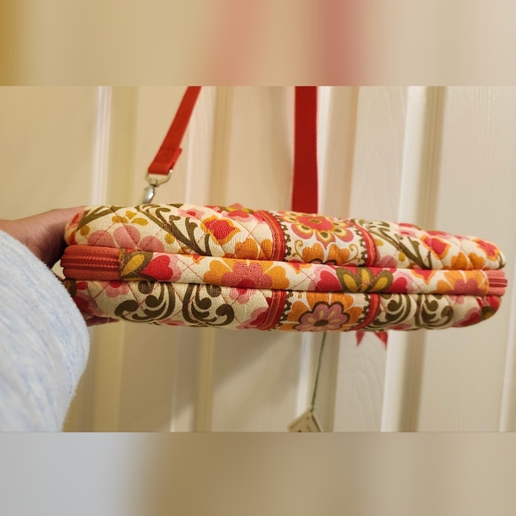 Vera Bradley Mini Laptop Hard Case Folkloric Style New With Tags - Picture 3 of 6